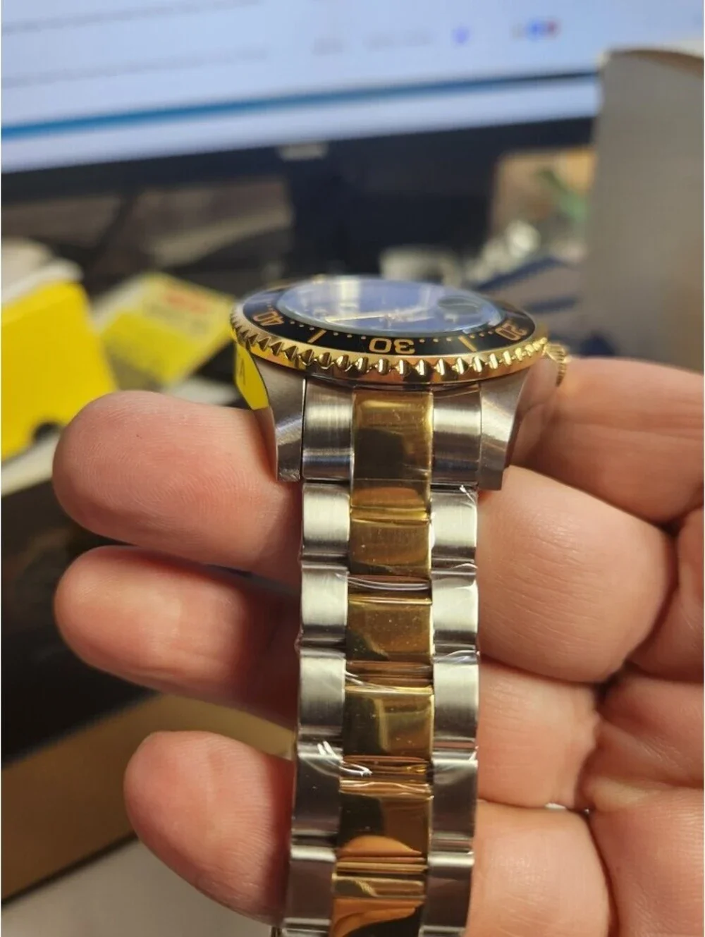 Invicta nh35a movement